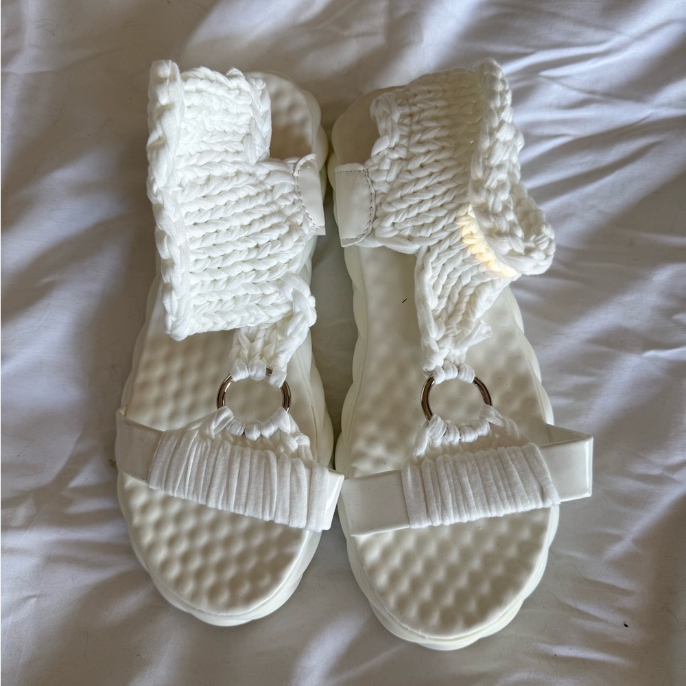 Marshmallow sandals New size 41